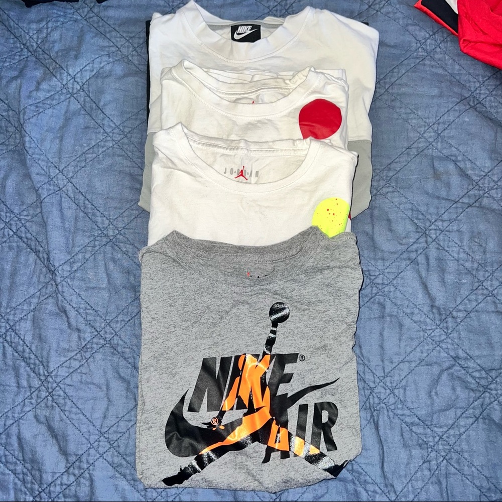 Nike Air Jordan boys LARGE T-shirt lot Drip